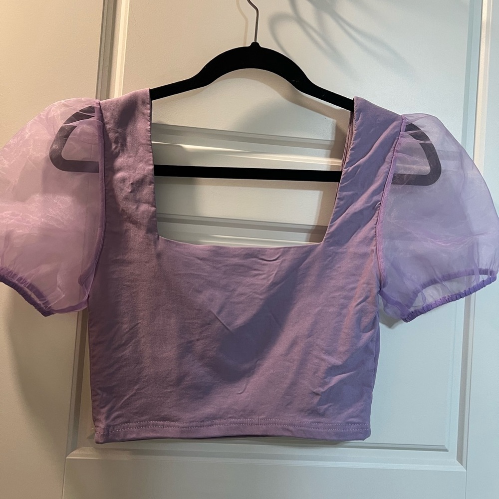 Purple crop top with puff sleeve
